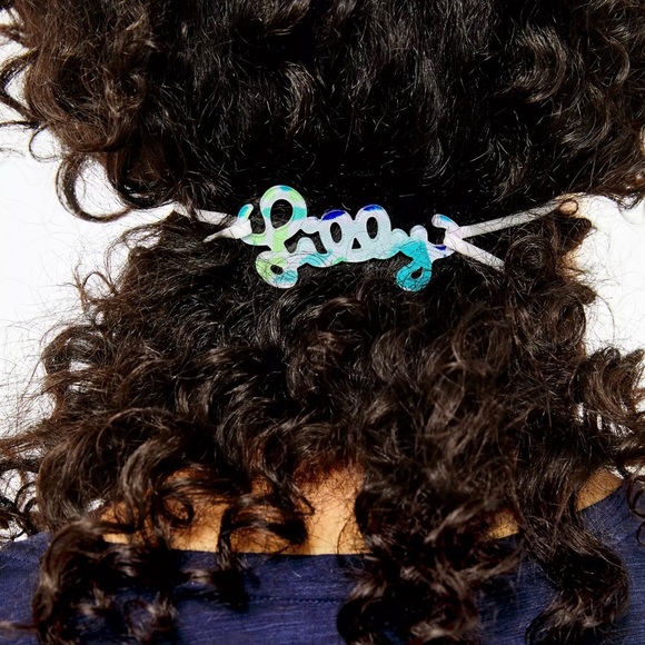 Adult On The Go Mask and Pouch Set - Picture 3 of 4